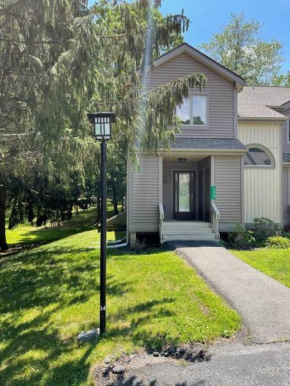 Pocono Shawnee Mountain Townhouse